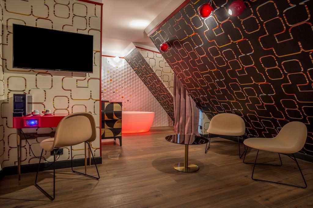 Idol Hotel Paris Phòng bức ảnh